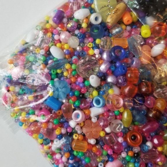 ❗Vintage Early 2000s Beads and Necklace Making Set❗ - Picture 4 of 6